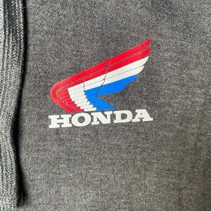 NEW Honda Gray Sweatshirt.  Front zip hoody. Size Large. Red, white, blue emblem